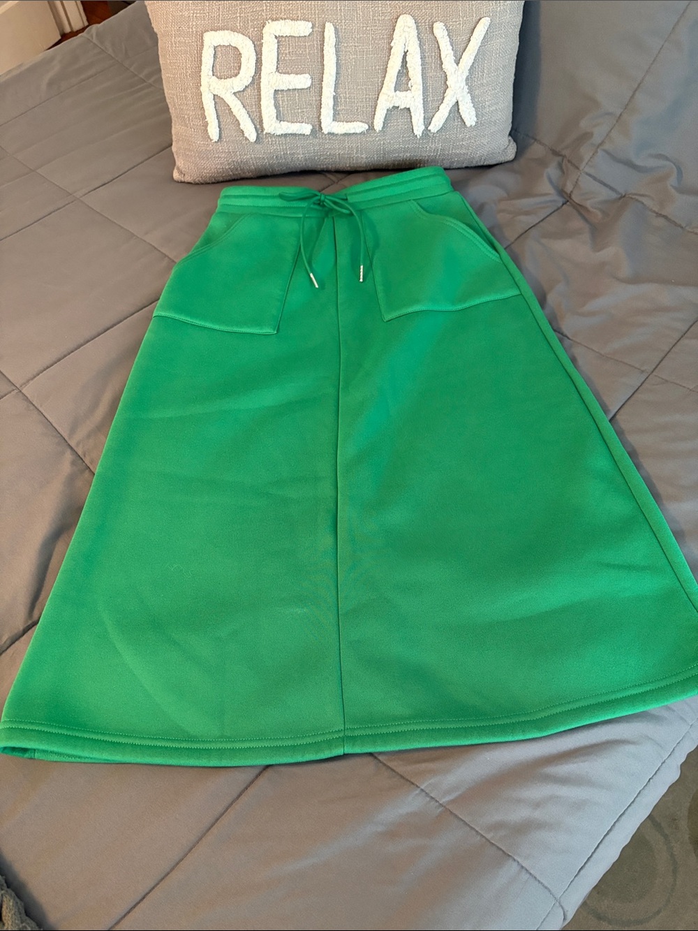 Grass Green A-Line Skirt with Front Patch Pockets Women S Drawstring Terry Midi